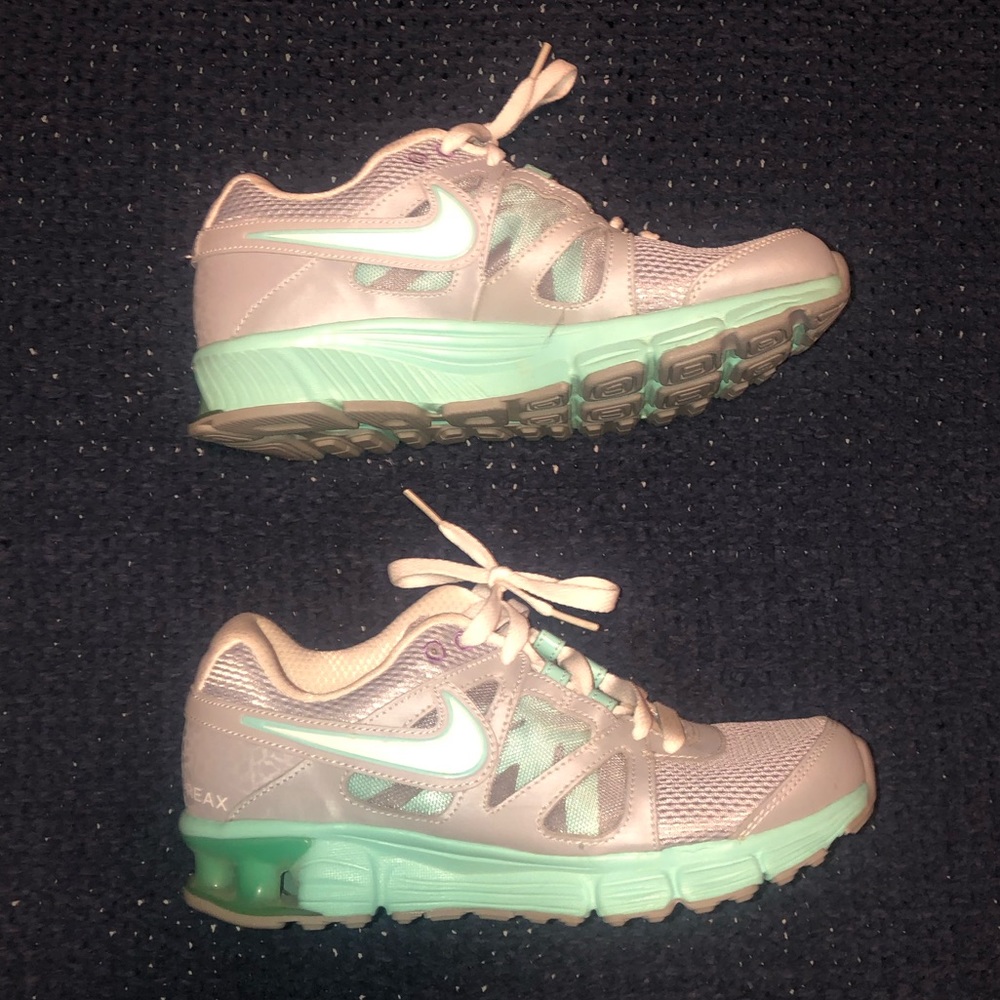 Woman’s Nike’s